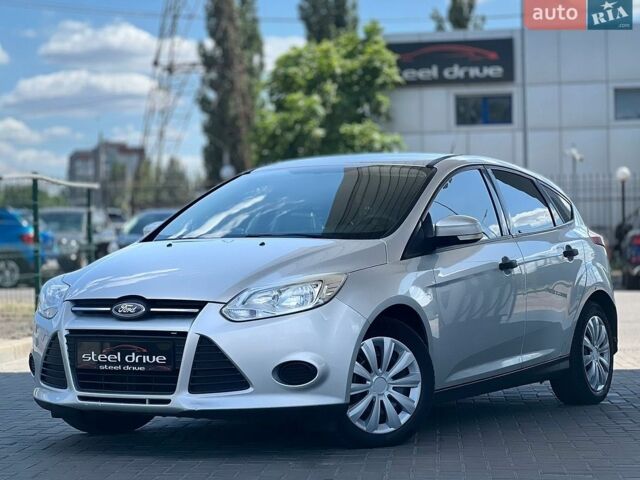 Сірий Форд Фокус, об'ємом двигуна 1 л та пробігом 104 тис. км за 5799 $, фото 1 на Automoto.ua
