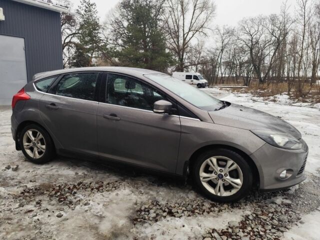 Серый Форд Фокус, объемом двигателя 1 л и пробегом 87 тыс. км за 6100 $, фото 1 на Automoto.ua