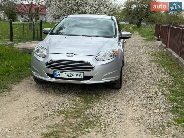 Сірий Форд Фокус, об'ємом двигуна 0 л та пробігом 86 тис. км за 7050 $, фото 1 на Automoto.ua