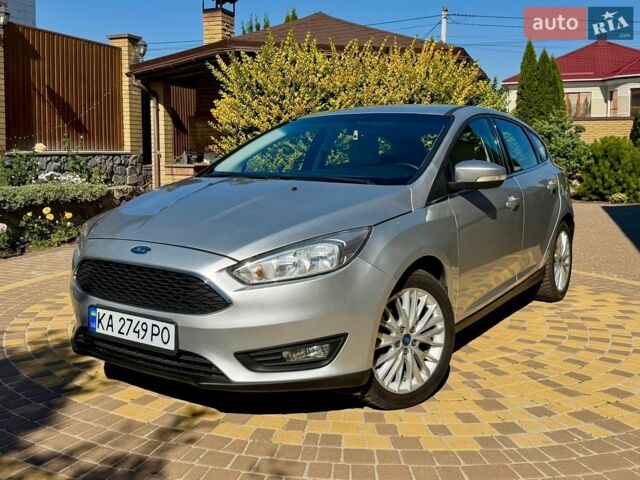 Сірий Форд Фокус, об'ємом двигуна 2 л та пробігом 153 тис. км за 7800 $, фото 1 на Automoto.ua