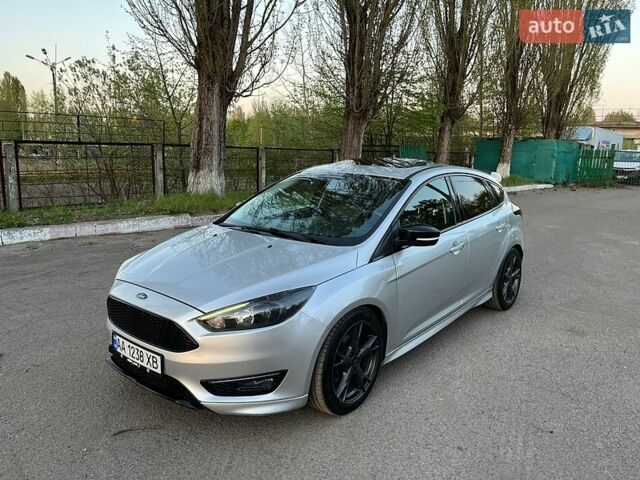 Серый Форд Фокус, объемом двигателя 2 л и пробегом 130 тыс. км за 9799 $, фото 1 на Automoto.ua