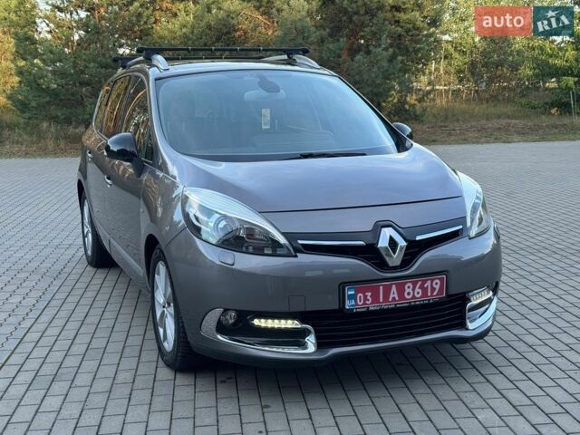 Серый Форд Фокус, объемом двигателя 2 л и пробегом 145 тыс. км за 9500 $, фото 1 на Automoto.ua