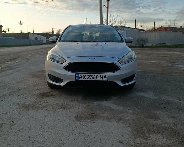 Сірий Форд Фокус, об'ємом двигуна 2 л та пробігом 155 тис. км за 7800 $, фото 1 на Automoto.ua