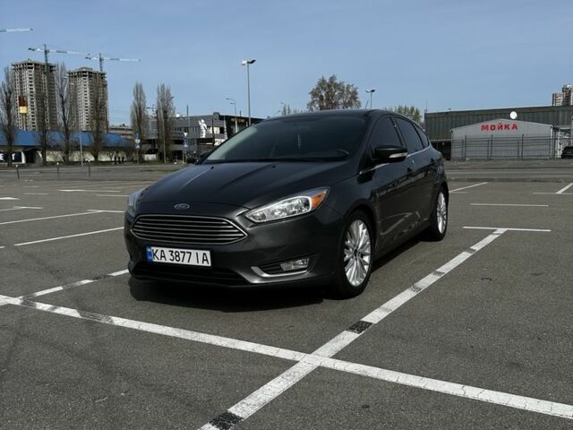 Серый Форд Фокус, объемом двигателя 2 л и пробегом 230 тыс. км за 8000 $, фото 1 на Automoto.ua