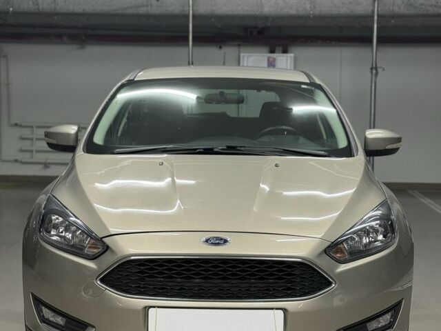 Серый Форд Фокус, объемом двигателя 2 л и пробегом 150 тыс. км за 7000 $, фото 1 на Automoto.ua