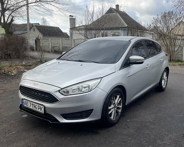 Серый Форд Фокус, объемом двигателя 2 л и пробегом 110 тыс. км за 7500 $, фото 1 на Automoto.ua