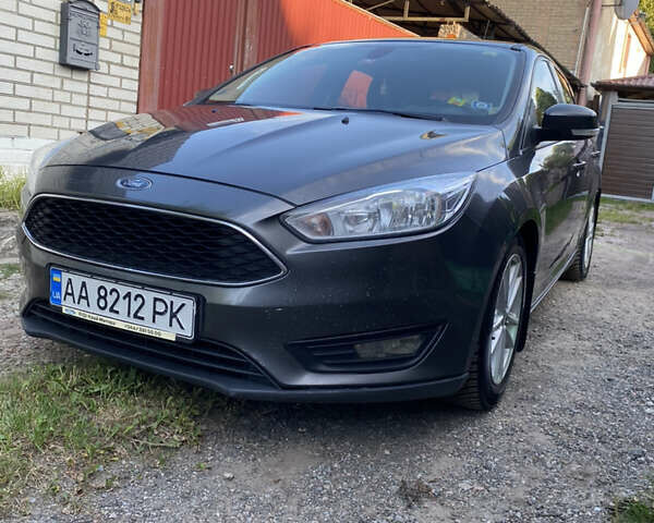 Серый Форд Фокус, объемом двигателя 1 л и пробегом 215 тыс. км за 7413 $, фото 1 на Automoto.ua