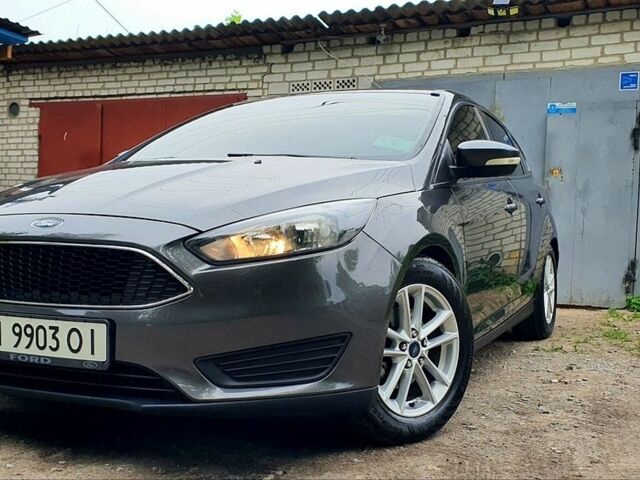 Сірий Форд Фокус, об'ємом двигуна 2 л та пробігом 70 тис. км за 9300 $, фото 1 на Automoto.ua