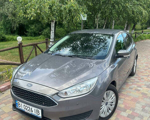 Серый Форд Фокус, объемом двигателя 1 л и пробегом 75 тыс. км за 10500 $, фото 1 на Automoto.ua