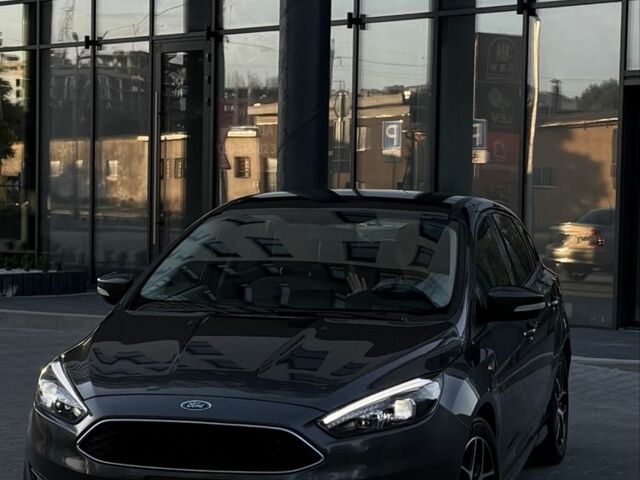 Сірий Форд Фокус, об'ємом двигуна 2 л та пробігом 204 тис. км за 8200 $, фото 1 на Automoto.ua