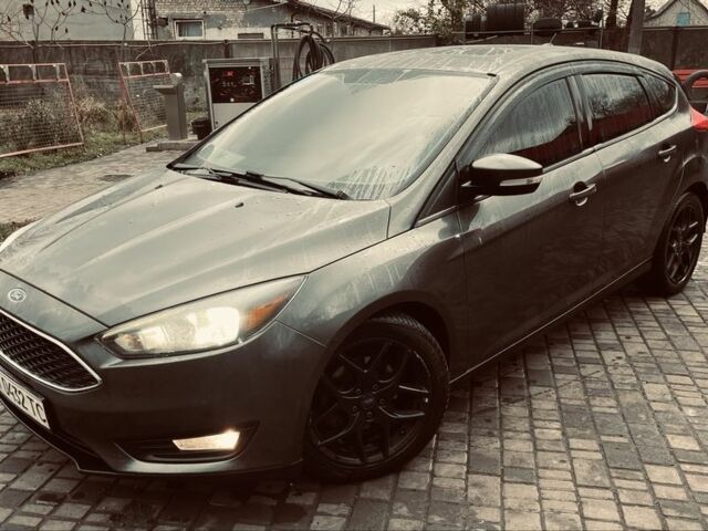 Серый Форд Фокус, объемом двигателя 2 л и пробегом 260 тыс. км за 7500 $, фото 1 на Automoto.ua