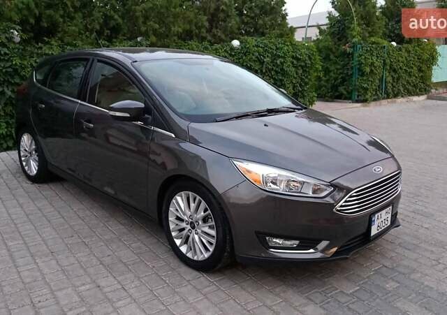 Сірий Форд Фокус, об'ємом двигуна 2 л та пробігом 106 тис. км за 10000 $, фото 1 на Automoto.ua