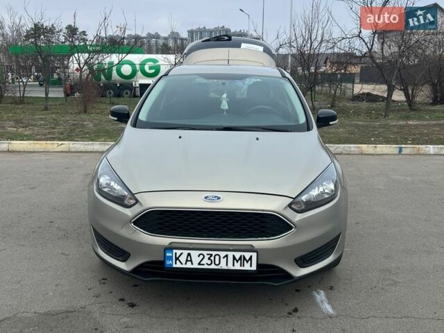 Сірий Форд Фокус, об'ємом двигуна 2 л та пробігом 136 тис. км за 7999 $, фото 1 на Automoto.ua