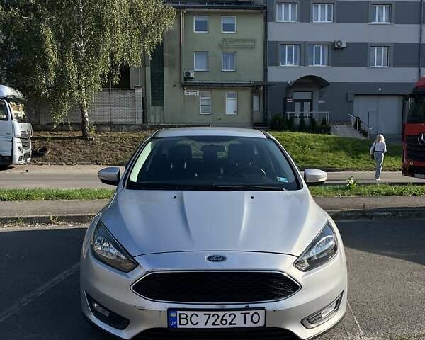 Серый Форд Фокус, объемом двигателя 2 л и пробегом 137 тыс. км за 9500 $, фото 1 на Automoto.ua