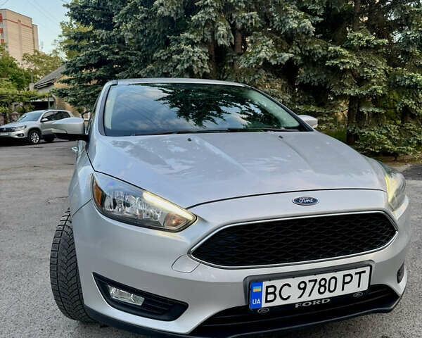 Сірий Форд Фокус, об'ємом двигуна 2 л та пробігом 196 тис. км за 8300 $, фото 1 на Automoto.ua