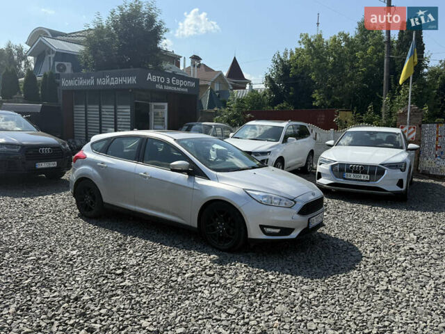 Форд Фокус 2016 в Хмельницком на Automoto.ua Серый Форд Фокус, объемом двигателя 2 л и пробегом 213 тыс. км за 9500 $, фото 1 на Automoto.ua