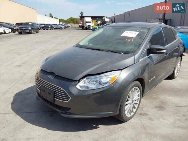 Серый Форд Фокус, объемом двигателя 0 л и пробегом 139 тыс. км за 6800 $, фото 1 на Automoto.ua