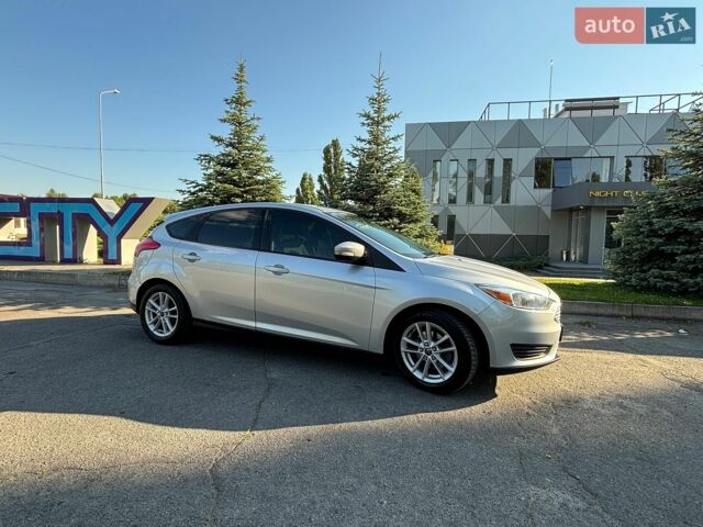 Сірий Форд Фокус, об'ємом двигуна 2 л та пробігом 202 тис. км за 8900 $, фото 1 на Automoto.ua