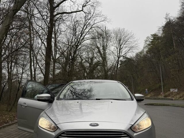 Серый Форд Фокус, объемом двигателя 2 л и пробегом 148 тыс. км за 8500 $, фото 1 на Automoto.ua