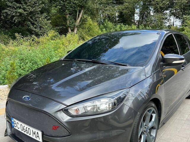 Сірий Форд Фокус, об'ємом двигуна 2 л та пробігом 271 тис. км за 8800 $, фото 1 на Automoto.ua