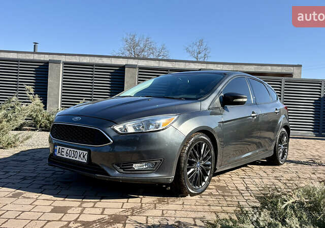 Серый Форд Фокус, объемом двигателя 2 л и пробегом 185 тыс. км за 9500 $, фото 1 на Automoto.ua