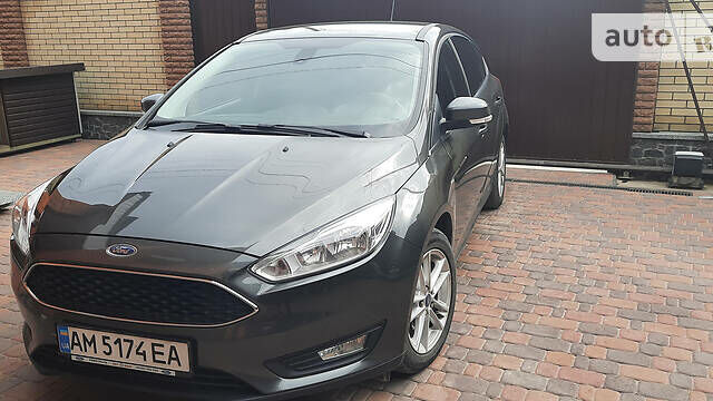 Серый Форд Фокус, объемом двигателя 1.5 л и пробегом 90 тыс. км за 12500 $, фото 1 на Automoto.ua