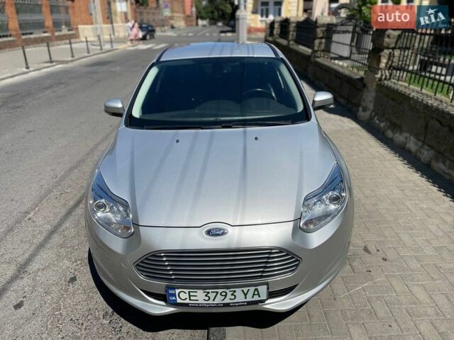 Сірий Форд Фокус, об'ємом двигуна 0 л та пробігом 114 тис. км за 9700 $, фото 1 на Automoto.ua