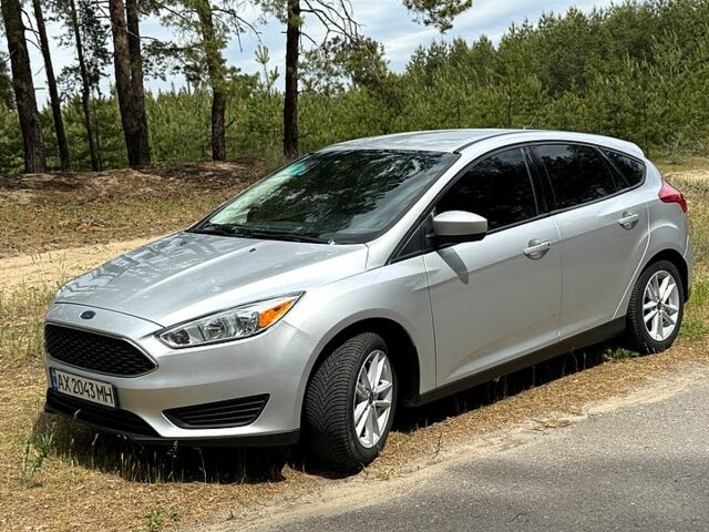 Сірий Форд Фокус, об'ємом двигуна 2 л та пробігом 121 тис. км за 8300 $, фото 1 на Automoto.ua