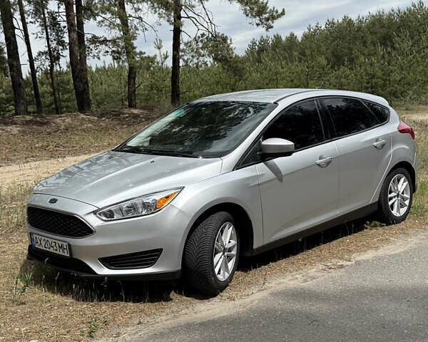 Сірий Форд Фокус, об'ємом двигуна 2 л та пробігом 121 тис. км за 8800 $, фото 1 на Automoto.ua