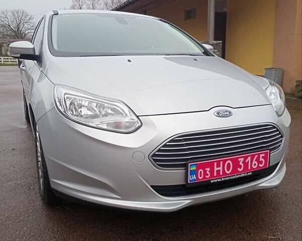 Серый Форд Фокус, объемом двигателя 0 л и пробегом 89 тыс. км за 9700 $, фото 1 на Automoto.ua