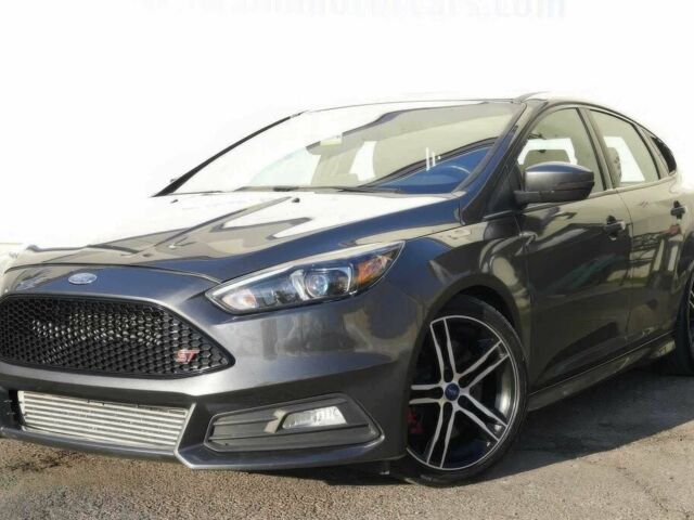 Серый Форд Фокус, объемом двигателя 2 л и пробегом 38 тыс. км за 2400 $, фото 1 на Automoto.ua