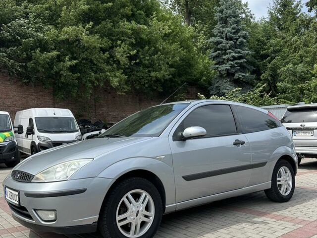 Серый Форд Фокус, объемом двигателя 1.8 л и пробегом 280 тыс. км за 3000 $, фото 1 на Automoto.ua