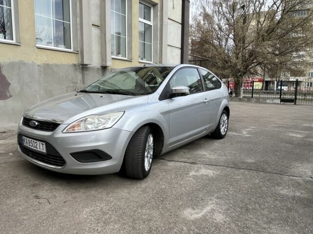 Сірий Форд Фокус, об'ємом двигуна 1.6 л та пробігом 300 тис. км за 4000 $, фото 1 на Automoto.ua