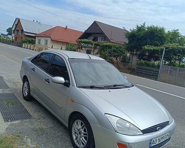 Серый Форд Фокус, объемом двигателя 2 л и пробегом 340 тыс. км за 2800 $, фото 1 на Automoto.ua