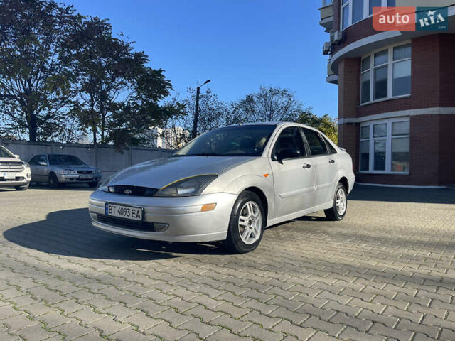 Серый Форд Фокус, объемом двигателя 1.99 л и пробегом 200 тыс. км за 2650 $, фото 1 на Automoto.ua