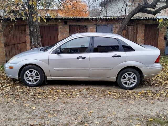 Серый Форд Фокус, объемом двигателя 2 л и пробегом 280 тыс. км за 3300 $, фото 1 на Automoto.ua