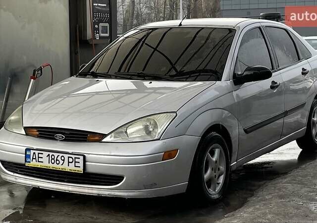 Серый Форд Фокус, объемом двигателя 2 л и пробегом 150 тыс. км за 3200 $, фото 1 на Automoto.ua