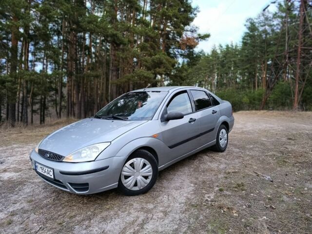 Сірий Форд Фокус, об'ємом двигуна 1.6 л та пробігом 279 тис. км за 3900 $, фото 1 на Automoto.ua