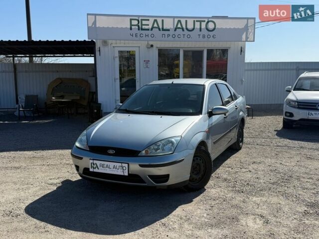 Серый Форд Фокус, объемом двигателя 1.6 л и пробегом 240 тыс. км за 3300 $, фото 1 на Automoto.ua