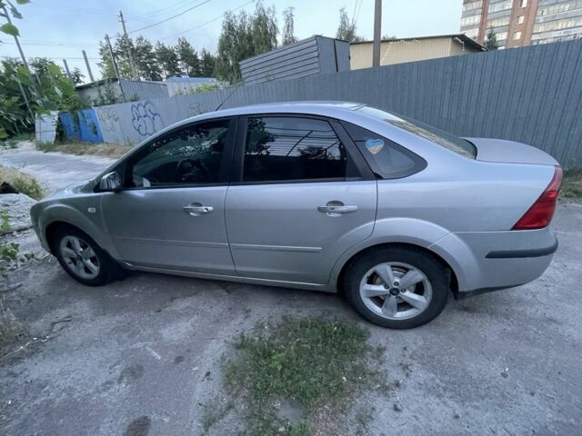 Сірий Форд Фокус, об'ємом двигуна 1.6 л та пробігом 420 тис. км за 3800 $, фото 1 на Automoto.ua