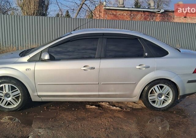 Сірий Форд Фокус, об'ємом двигуна 1.6 л та пробігом 292 тис. км за 4800 $, фото 1 на Automoto.ua