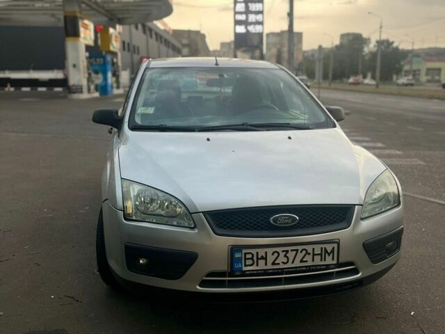 Сірий Форд Фокус, об'ємом двигуна 1.6 л та пробігом 430 тис. км за 3600 $, фото 1 на Automoto.ua