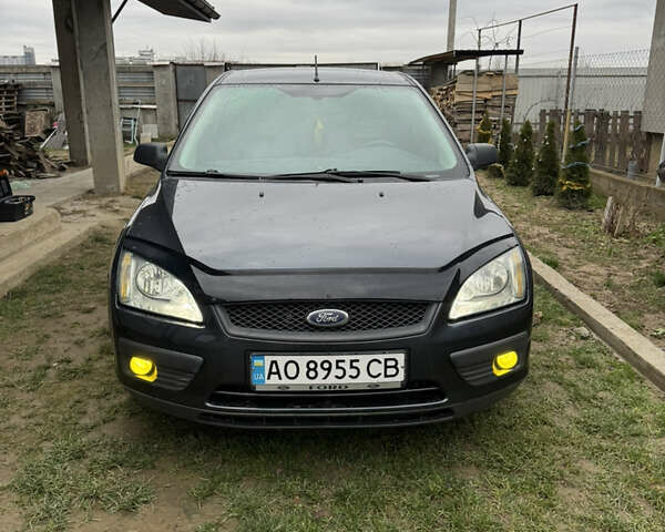 Сірий Форд Фокус, об'ємом двигуна 1.6 л та пробігом 290 тис. км за 3500 $, фото 1 на Automoto.ua