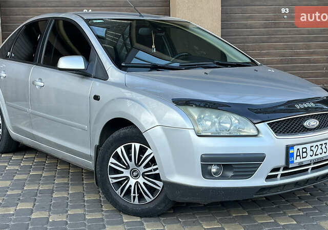Форд Фокус 2005 в Виннице на Automoto.ua Серый Форд Фокус, объемом двигателя 1.6 л и пробегом 310 тыс. км за 3899 $, фото 1 на Automoto.ua