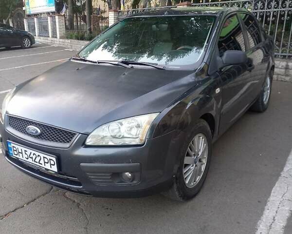 Серый Форд Фокус, объемом двигателя 1.6 л и пробегом 240 тыс. км за 4800 $, фото 1 на Automoto.ua