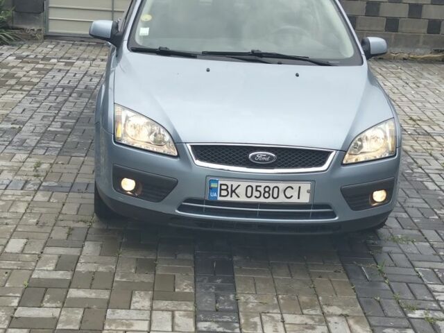 Сірий Форд Фокус, об'ємом двигуна 1.8 л та пробігом 246 тис. км за 4600 $, фото 1 на Automoto.ua