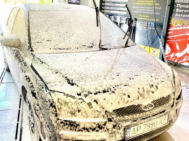 Сірий Форд Фокус, об'ємом двигуна 1.6 л та пробігом 191 тис. км за 4750 $, фото 1 на Automoto.ua