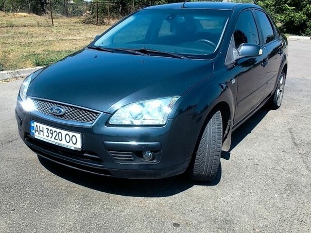Сірий Форд Фокус, об'ємом двигуна 1.6 л та пробігом 200 тис. км за 4112 $, фото 1 на Automoto.ua