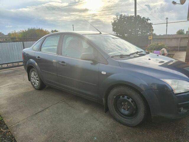 Форд Фокус 2007 в Рокитном на Automoto.ua Серый Форд Фокус, объемом двигателя 1.6 л и пробегом 230 тыс. км за 3700 $, фото 1 на Automoto.ua