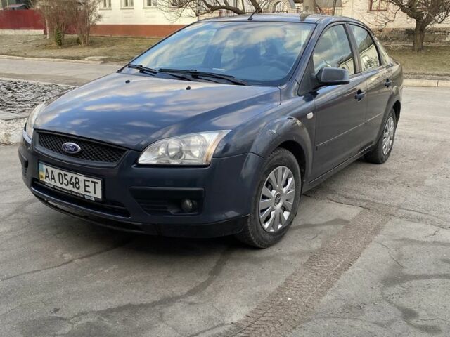 Сірий Форд Фокус, об'ємом двигуна 0 л та пробігом 230 тис. км за 2950 $, фото 1 на Automoto.ua